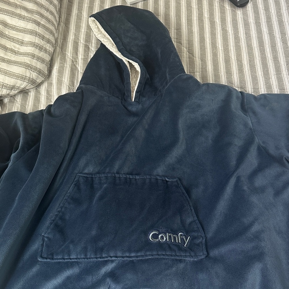 Comfy Navy Blue Hooded Pullover